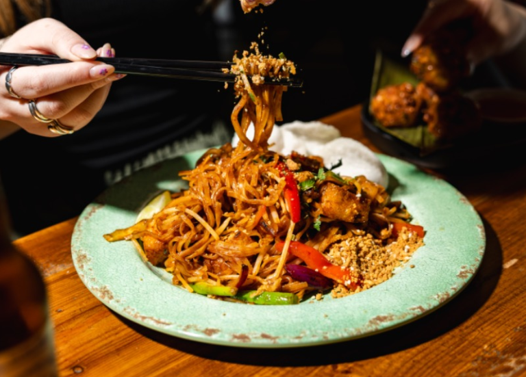 Banana Tree Celebrates National Pad Thai Day with Big Flavour Club Rewards