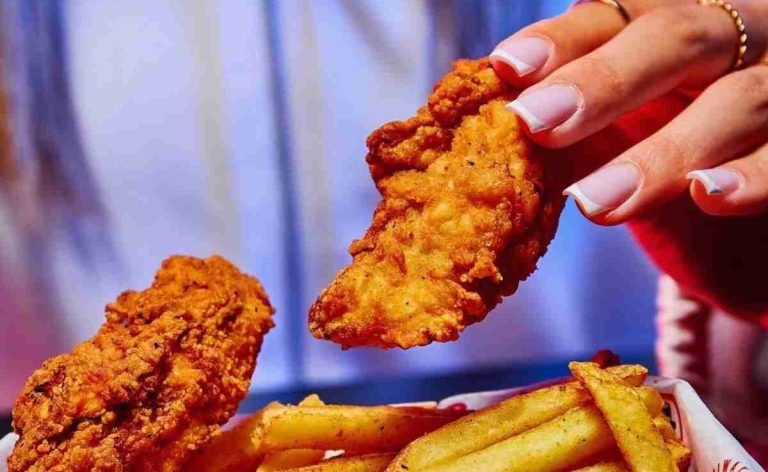 Slim Chickens Offers Free Tenders to Students Across UK on A-Level Results Day