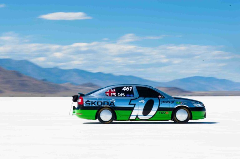 Škoda UK Celebrates 15th Anniversary of Record-Breaking 227mph Bonneville Octavia vRS