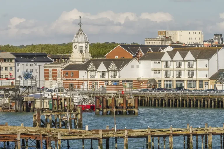 Southampton Ranked UK’s Most Financially Confident City as Cambridge and Birmingham Rise