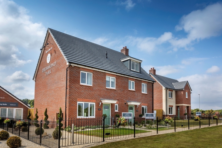 Shot02-Lovell-Homes-Drummond-Park-development-in-Ludgershall.jpg