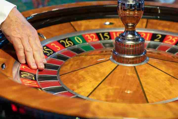 UKG-casino-staff.jpg
