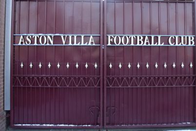 Villa_Park_from_Witton_Lane_-_Aston_Villa_Football_Club_gates-2.jpg